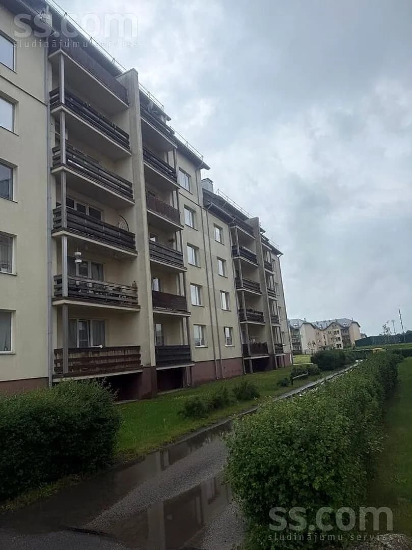 Trīsistabu dzīvoklis — Silmaļu 21