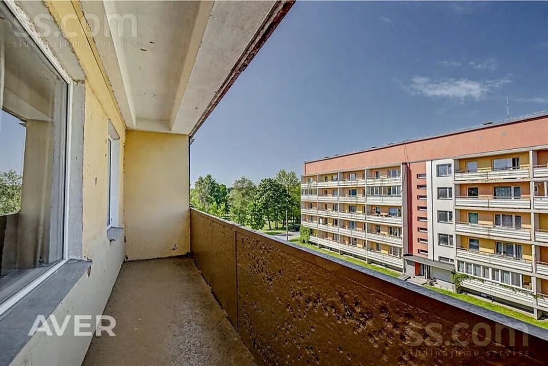 Vienistabas dzīvoklis — Ģimnāzijas iela 19b — vēl bildes