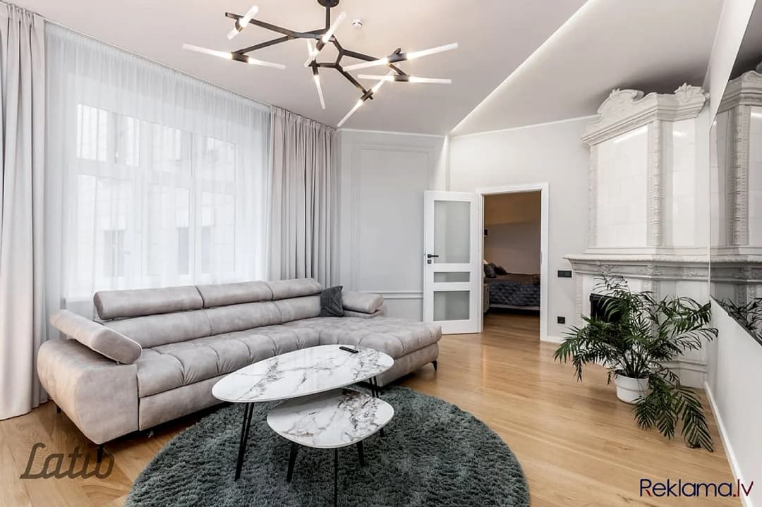 Piecistabu dzīvoklis — Dzirnavu iela 92, Rīga
