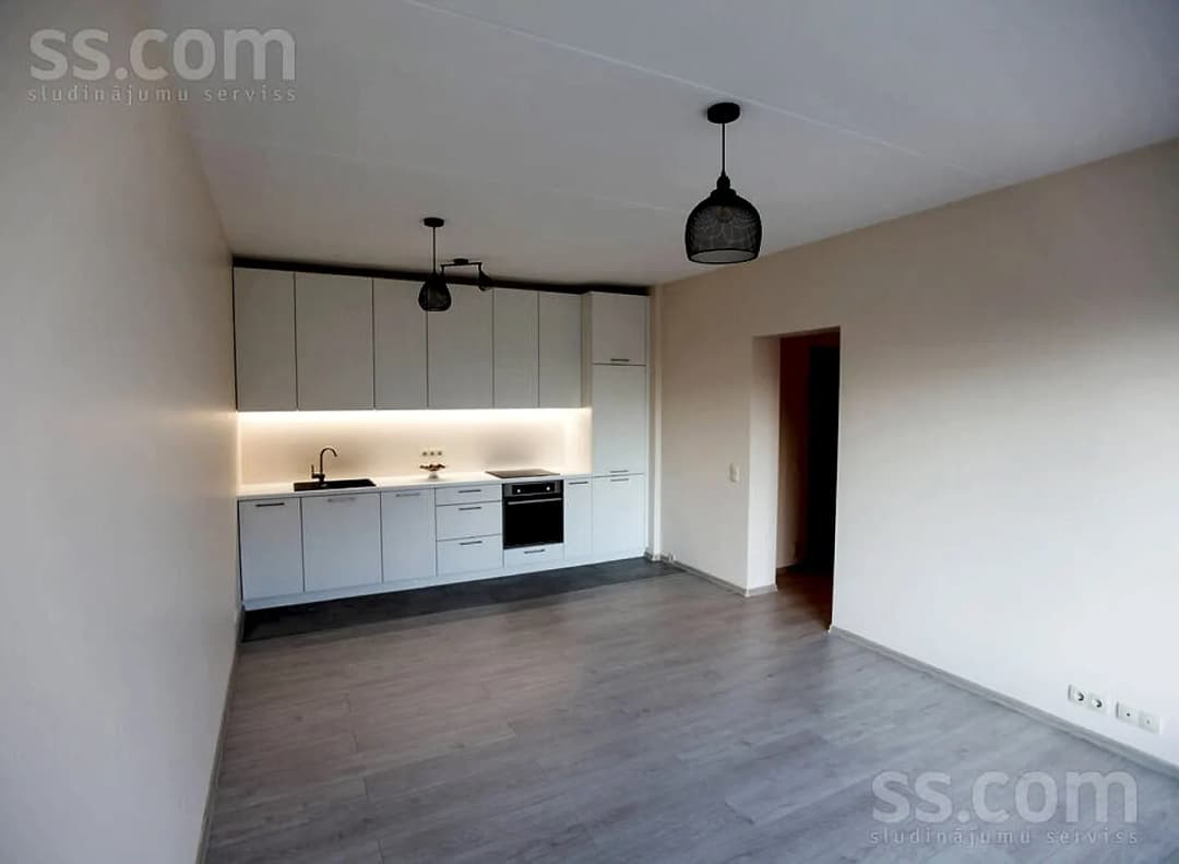 Divistabu dzīvoklis — Ventas iela 25