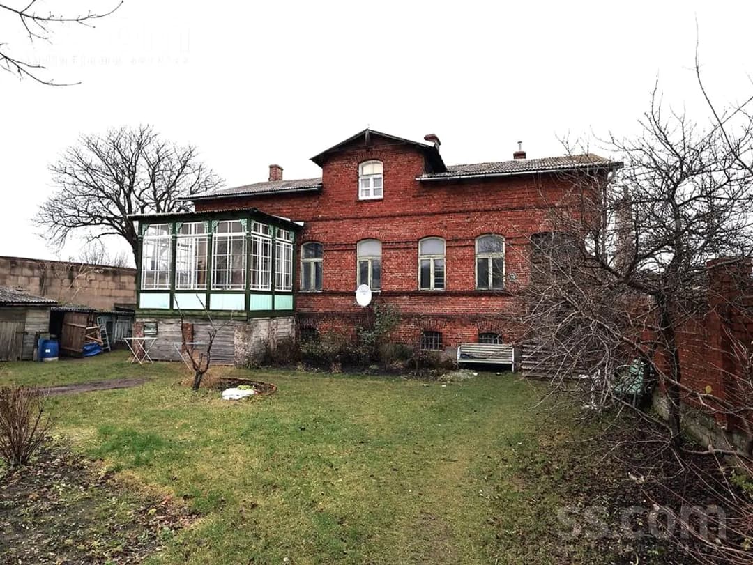 Divistabu dzīvoklis — Baseina iela 18