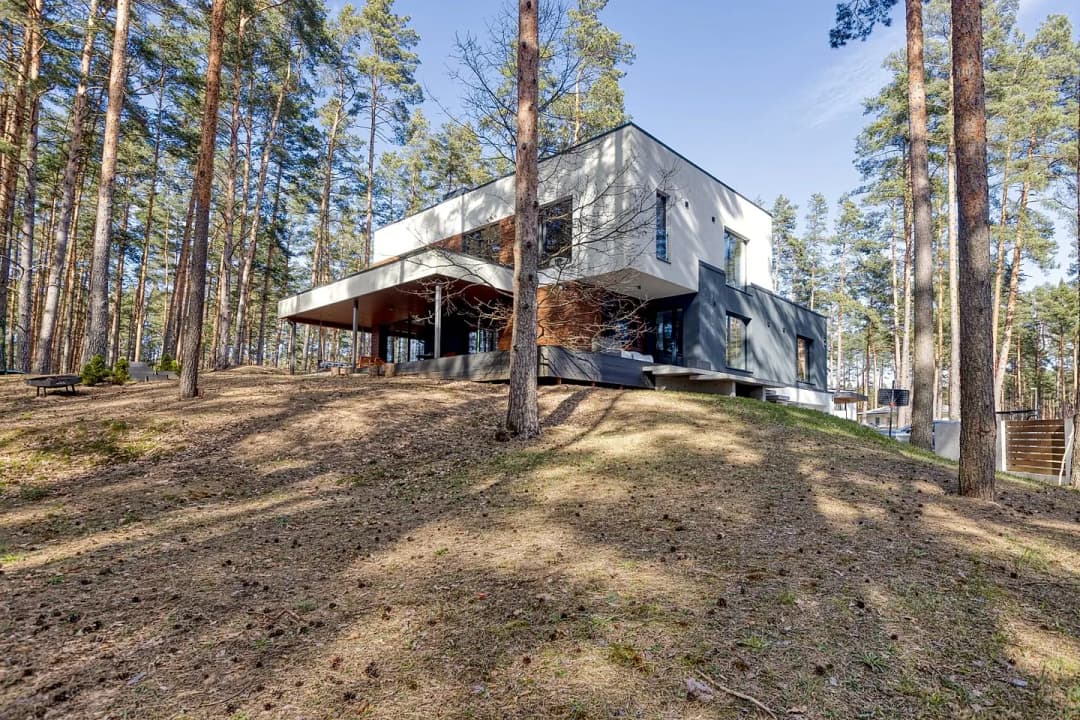8-ist. Māja, 450㎡ - Garkalnes pagasts, Baltezers