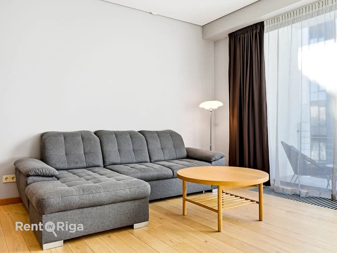 Dzirnavu 83, Centrs — bilde 2