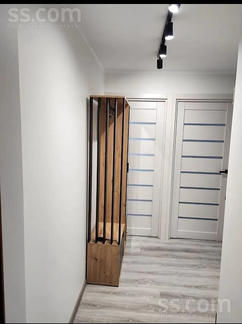 Divistabu dzīvoklis — Stirnu 45