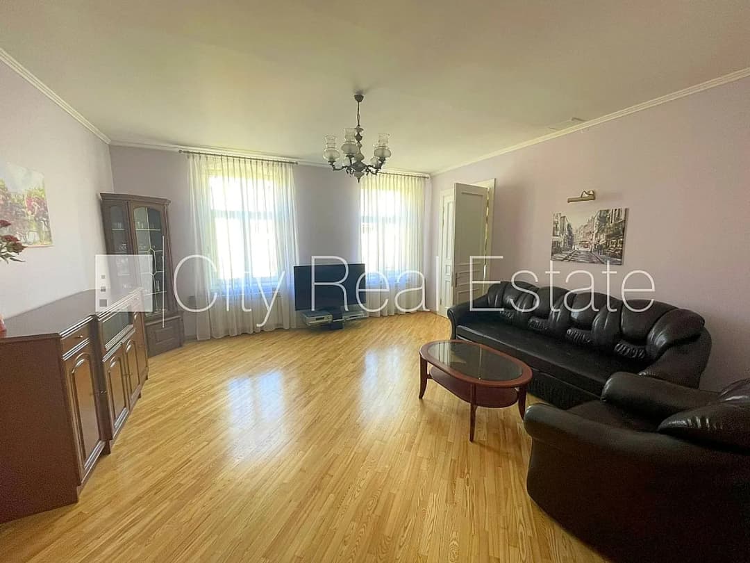 Četristabu dzīvoklis — Dzirnavu iela 70 — bilde 2