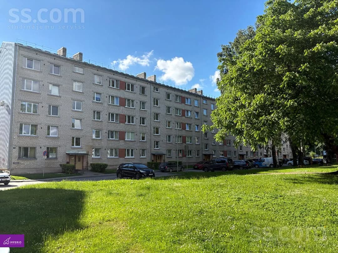 Divistabu dzīvoklis — Mālkalnes pr. 21
