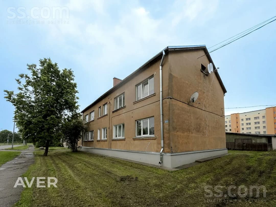 Trīsistabu dzīvoklis — Dārzu iela 84