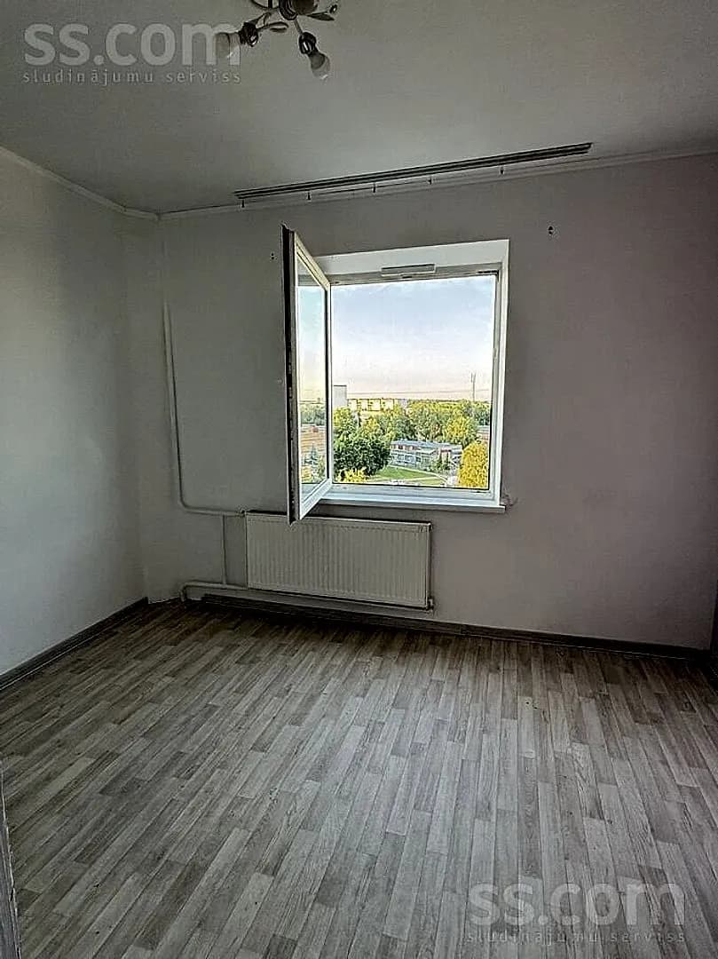 4 istabu dzīvoklis — Deglava 122 — vēl bildes