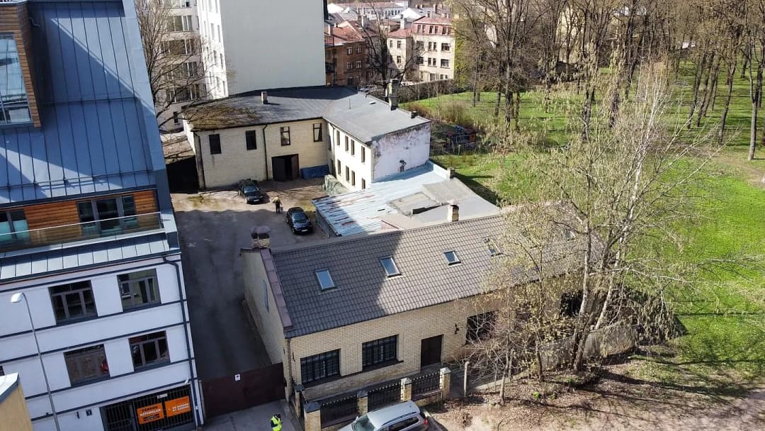 Silmaču 3, Centrs