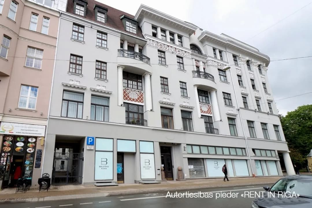 Četristabu dzīvoklis — Krišjāņa Barona iela 14