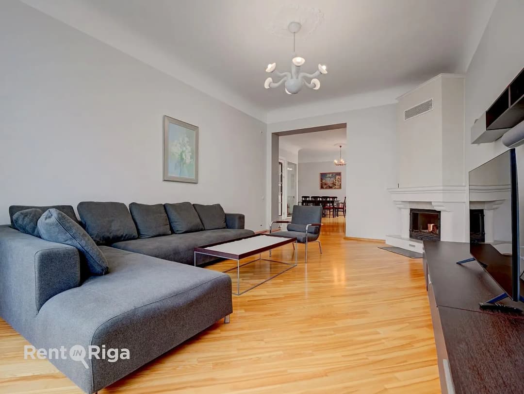 Rūpniecības 5, Centrs — vēl bildes