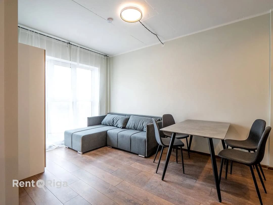Katoļu 11, Centrs