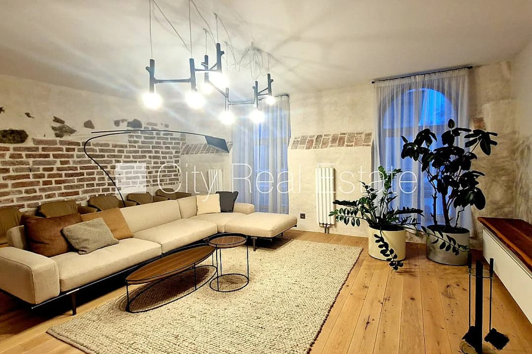 Četristabu dzīvoklis — Miesnieku iela 17