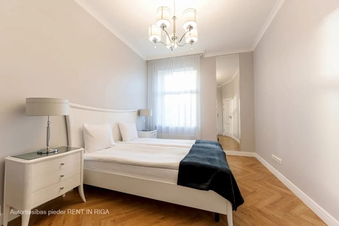 Divistabu dzīvoklis — Pērnavas iela 41 — bilde 2