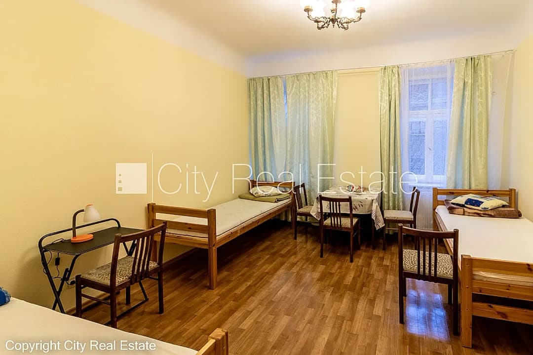 Divistabu dzīvoklis — Bruņinieku iela 75