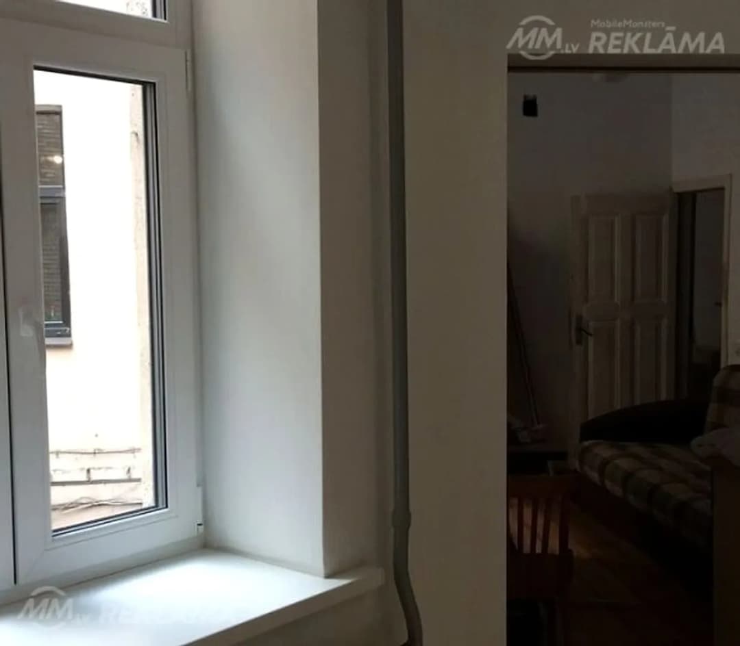 Izīrē vienistabas dzīvokli Rīgas centrā — vēl bildes