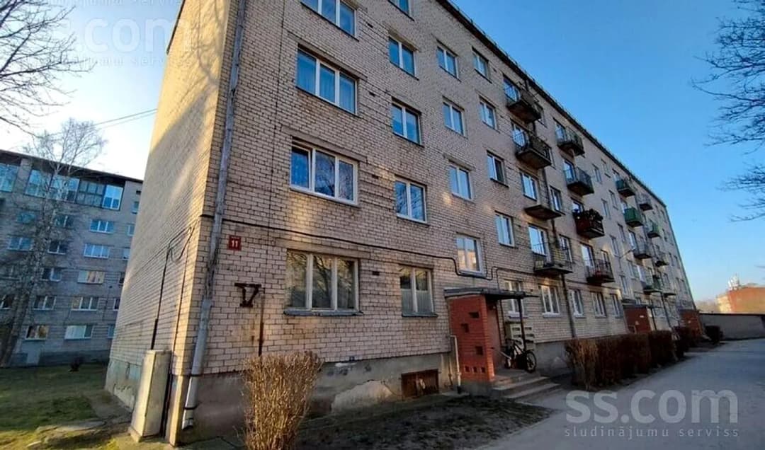 Vienistabas dzīvoklis — Uzvaras iela 11