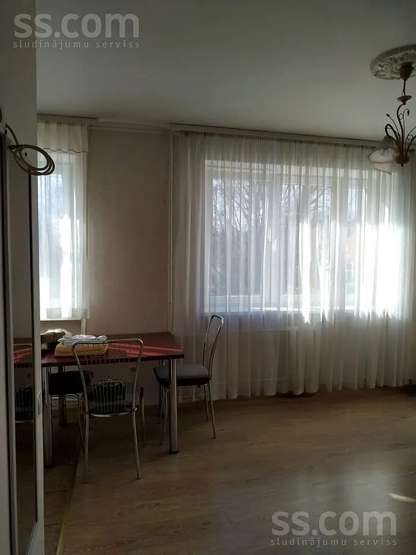 Vienistabas dzīvoklis — M. Nometņu 25