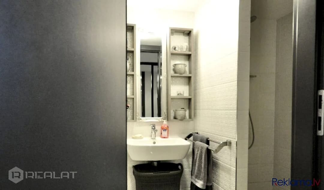 Pilnībā aprīkots, labi uzturēts 57 m2 Loft stila 2 istabu dzīvoklis Kalnciema kvartāla
