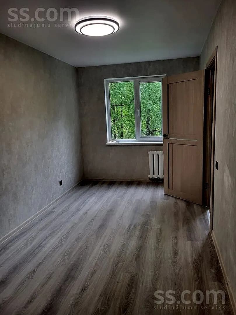 Divistabu dzīvoklis — Silciema 13 — vēl bildes