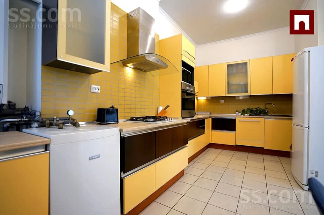 4 istabu dzīvoklis — Smilšu 12 — vēl bildes
