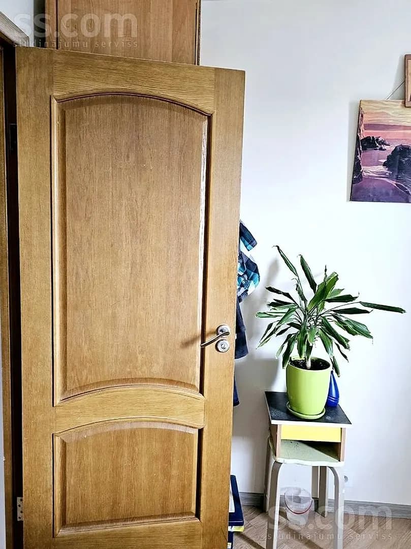 4 istabu dzīvoklis — Ausekļa prospekts 10 — vēl bildes