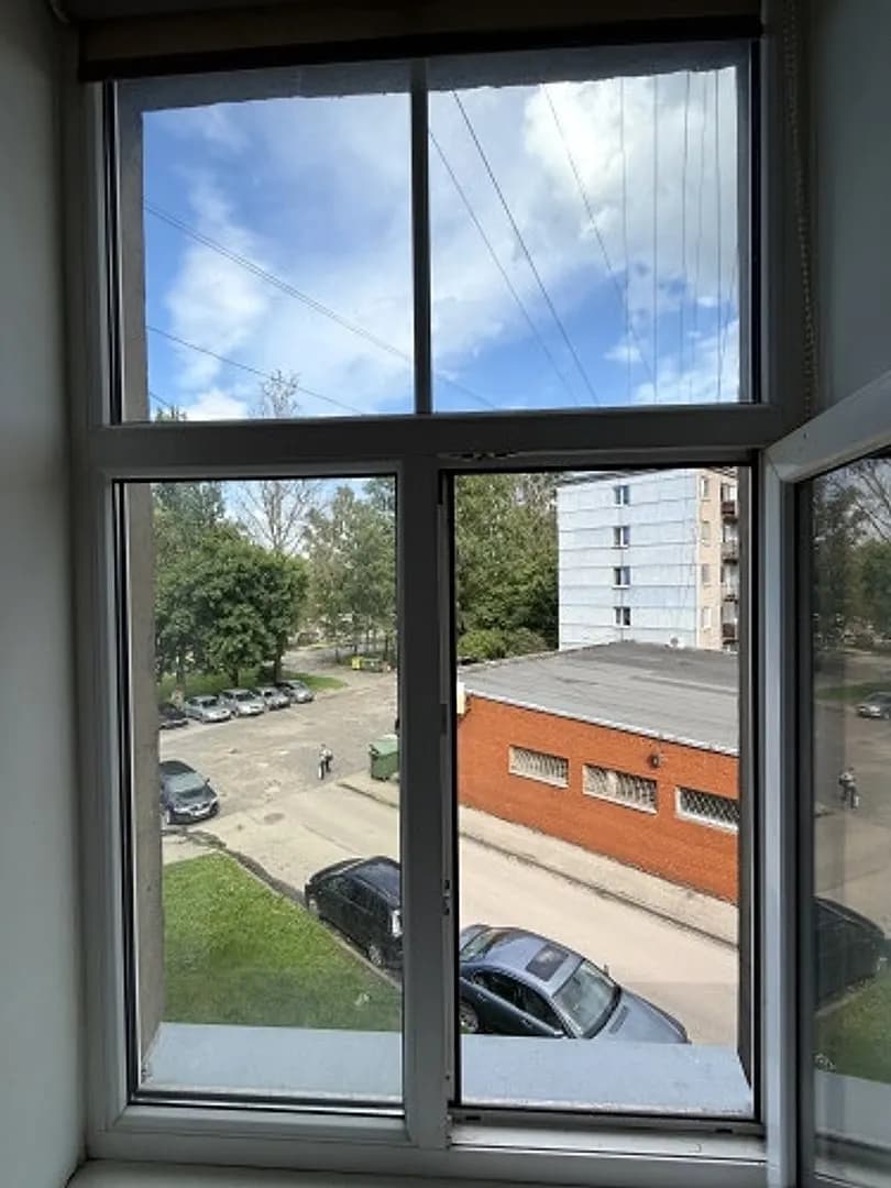 Vienistabas dzīvoklis — Lugažu iela 14 — vēl bildes