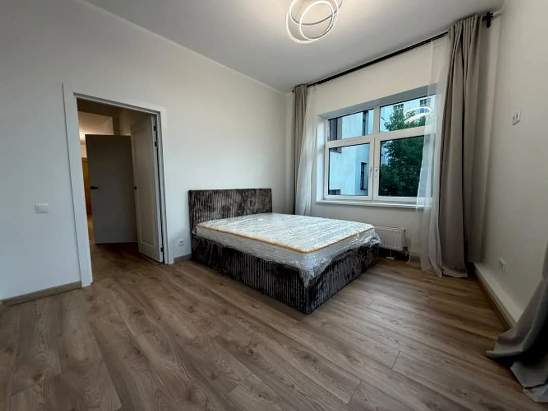 Trīsistabu dzīvoklis — Firsa Sadovņikova iela 39 — bilde 2