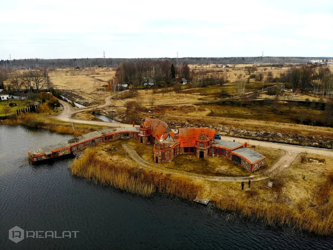 8-ist. Māja, 420.00㎡ - Salas pagasts, Pavasari