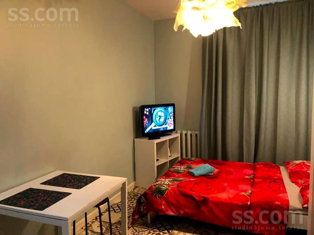 Vienistabas dzīvoklis — Zvaigžņu 24 — vēl bildes