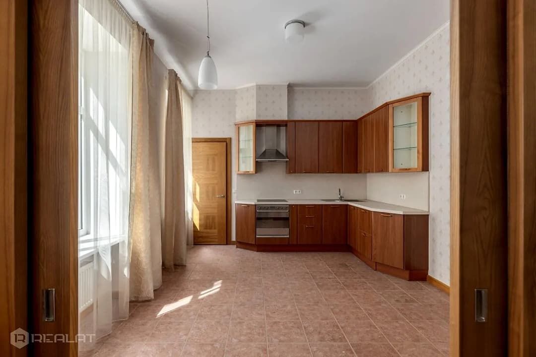 3-ist. Dzīvoklis, 106.60㎡ - Rīga, Centrs