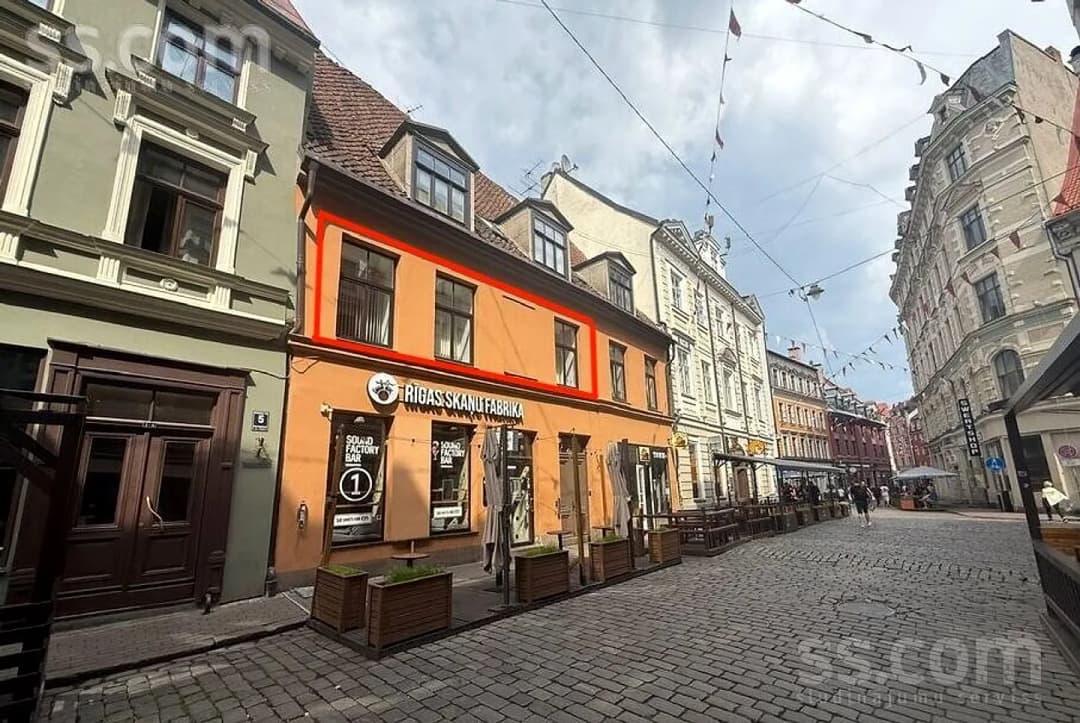 4 istabu dzīvoklis — Grēcinieku 3