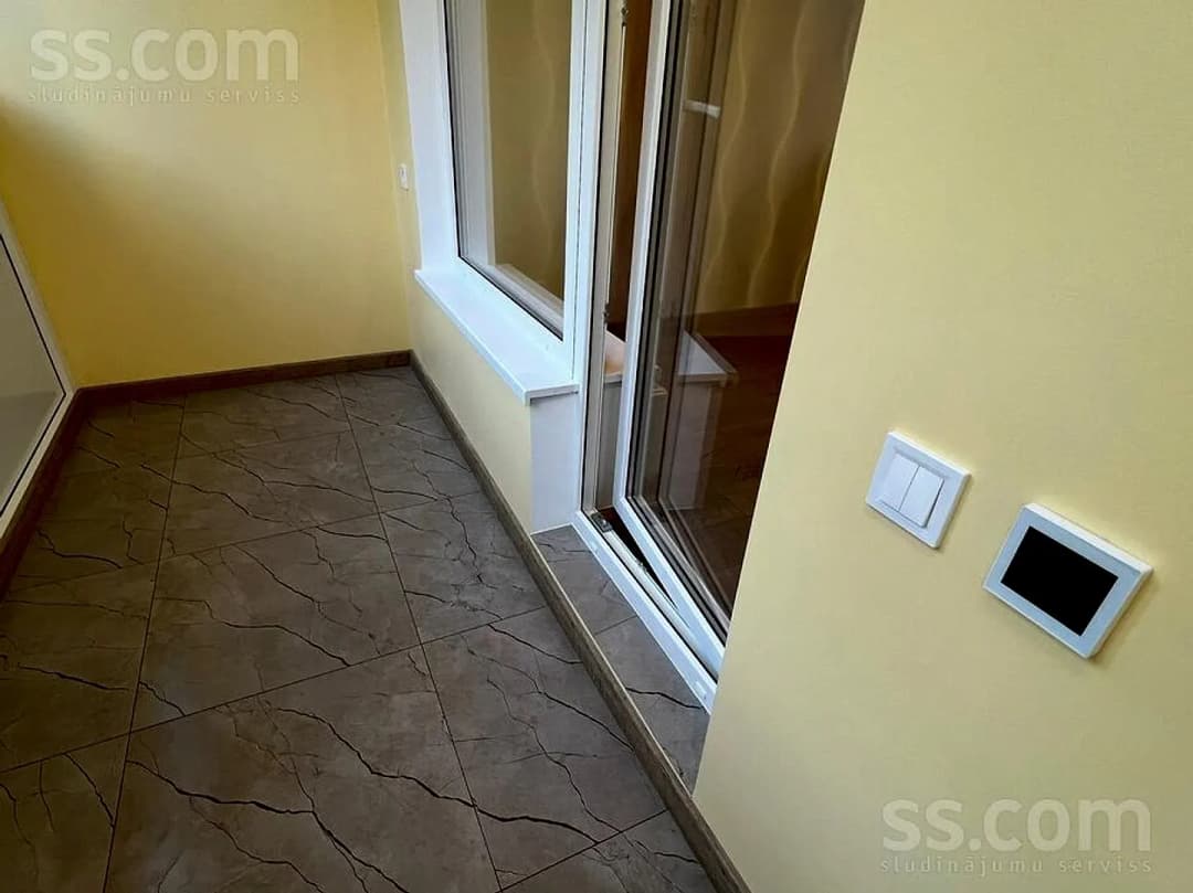 Vienistabas dzīvoklis — Tīnūžu 5 — vēl bildes