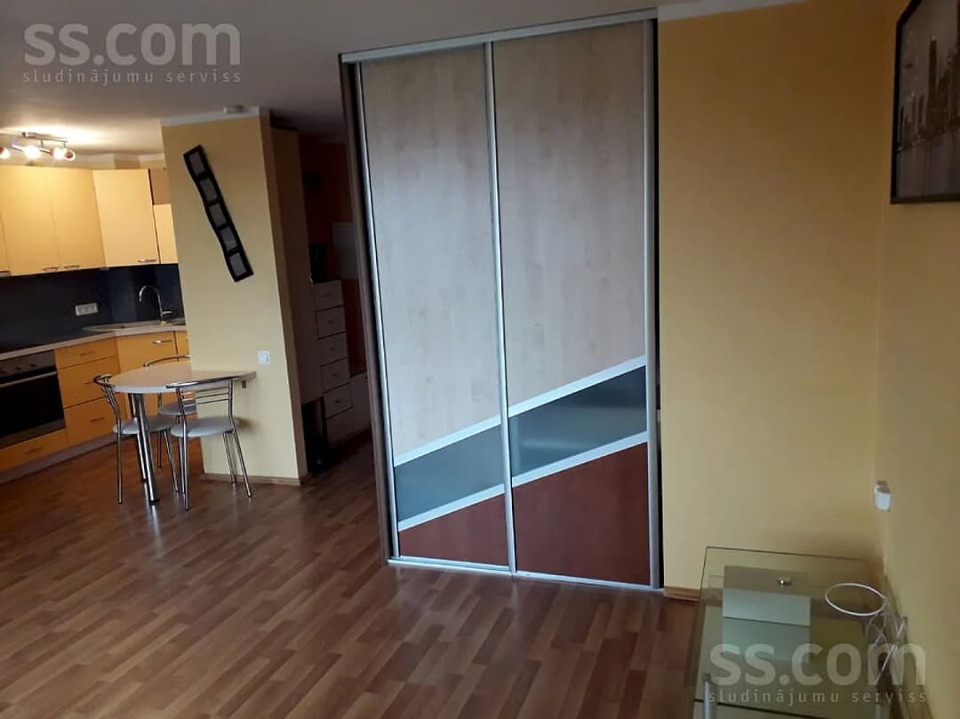 Divistabu dzīvoklis — Zirgu iela 12 — bilde 3