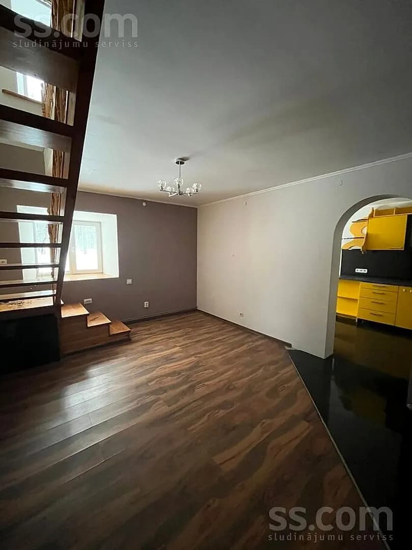 4 istabu dzīvoklis — Ausekļi 3