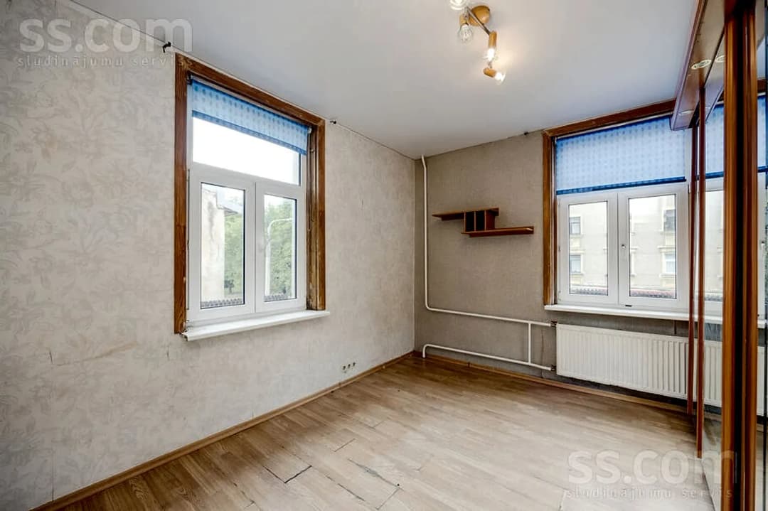 Trīsistabu dzīvoklis — Ropažu 41