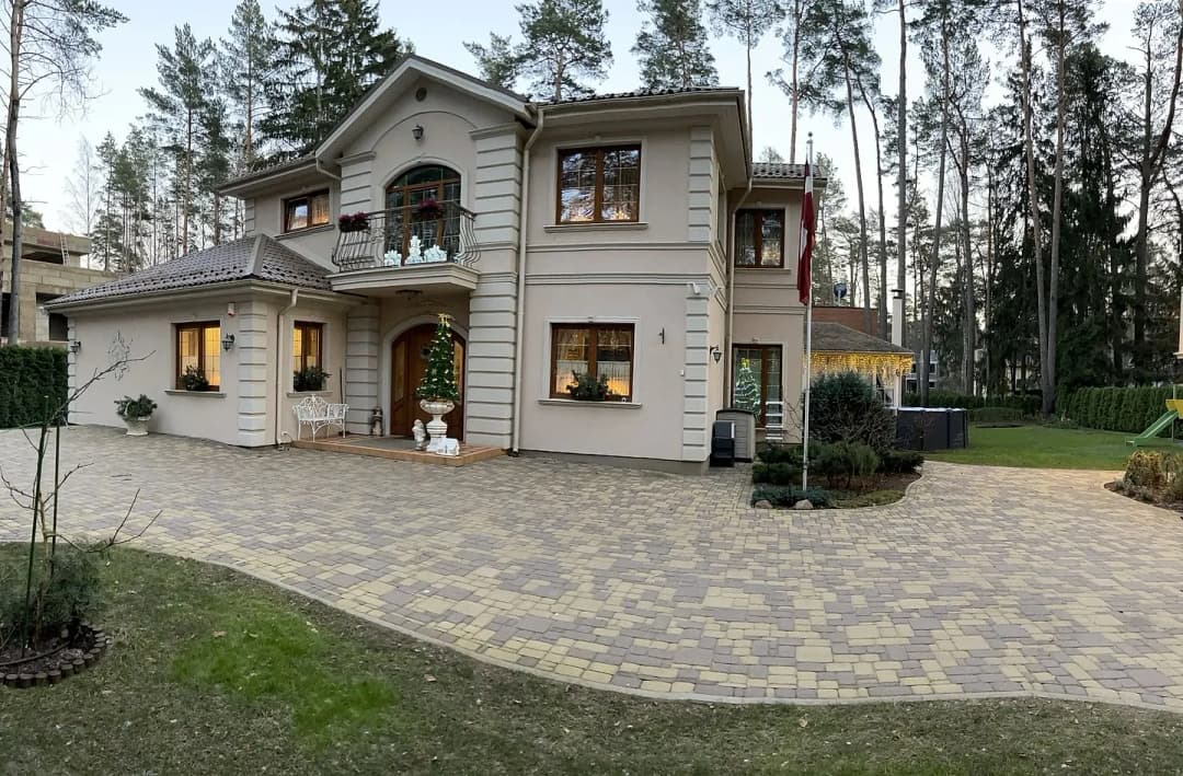 Brīvības prospekts, Dzintari — bilde 3
