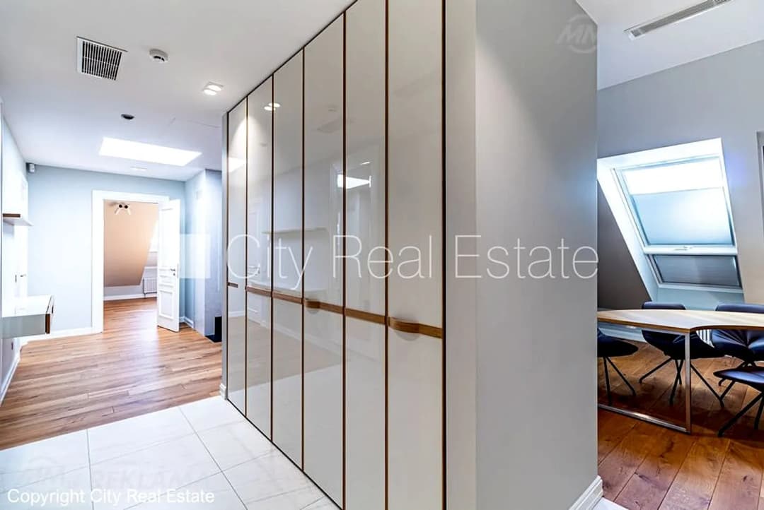 Dzīvoklis Rīgā, Centrā, 92 м², 3 ist., 6 stāvs — vēl bildes