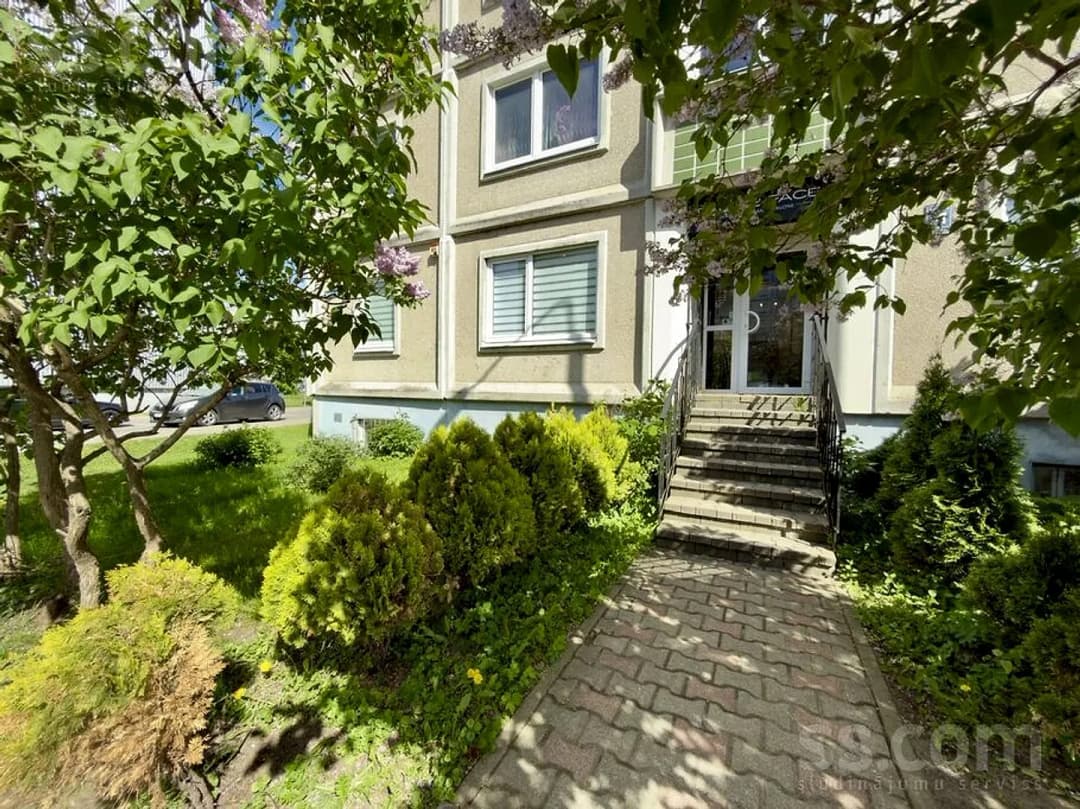 4 istabu dzīvoklis — Valdeķu 61