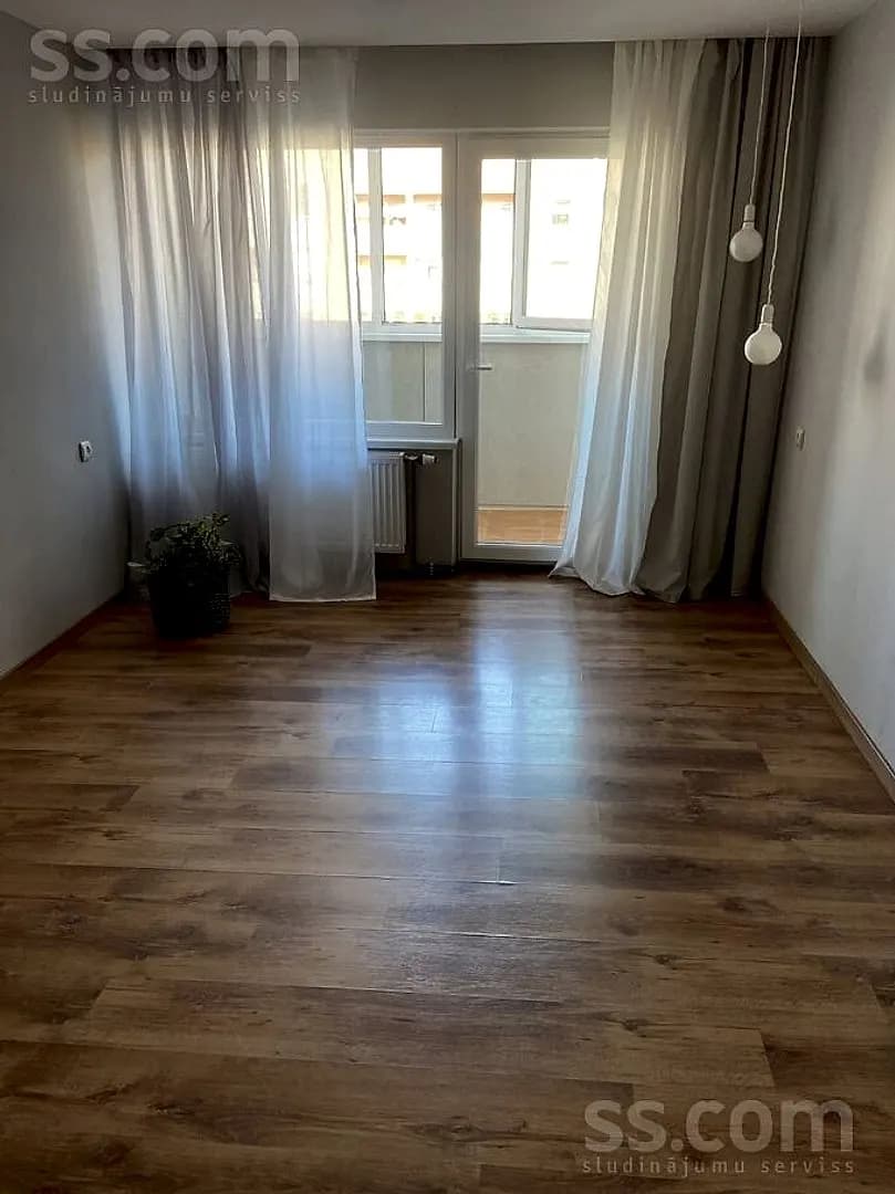 Divistabu dzīvoklis — Daugavas 3