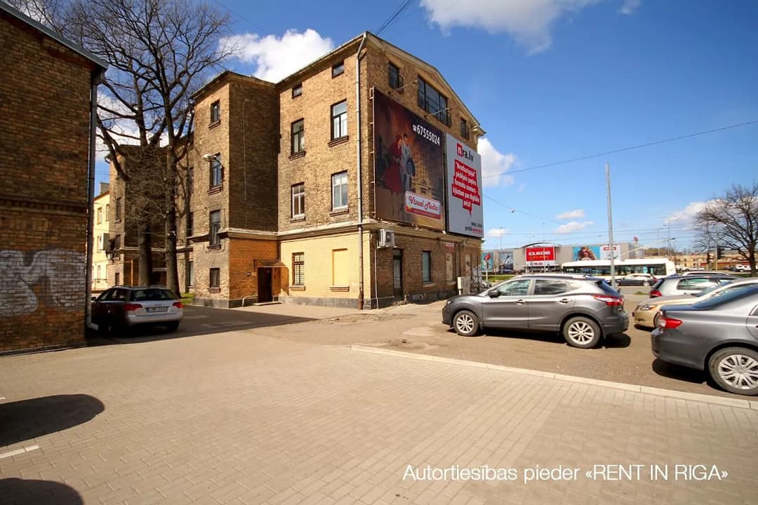 Brīvības 226, Teika — vēl bildes