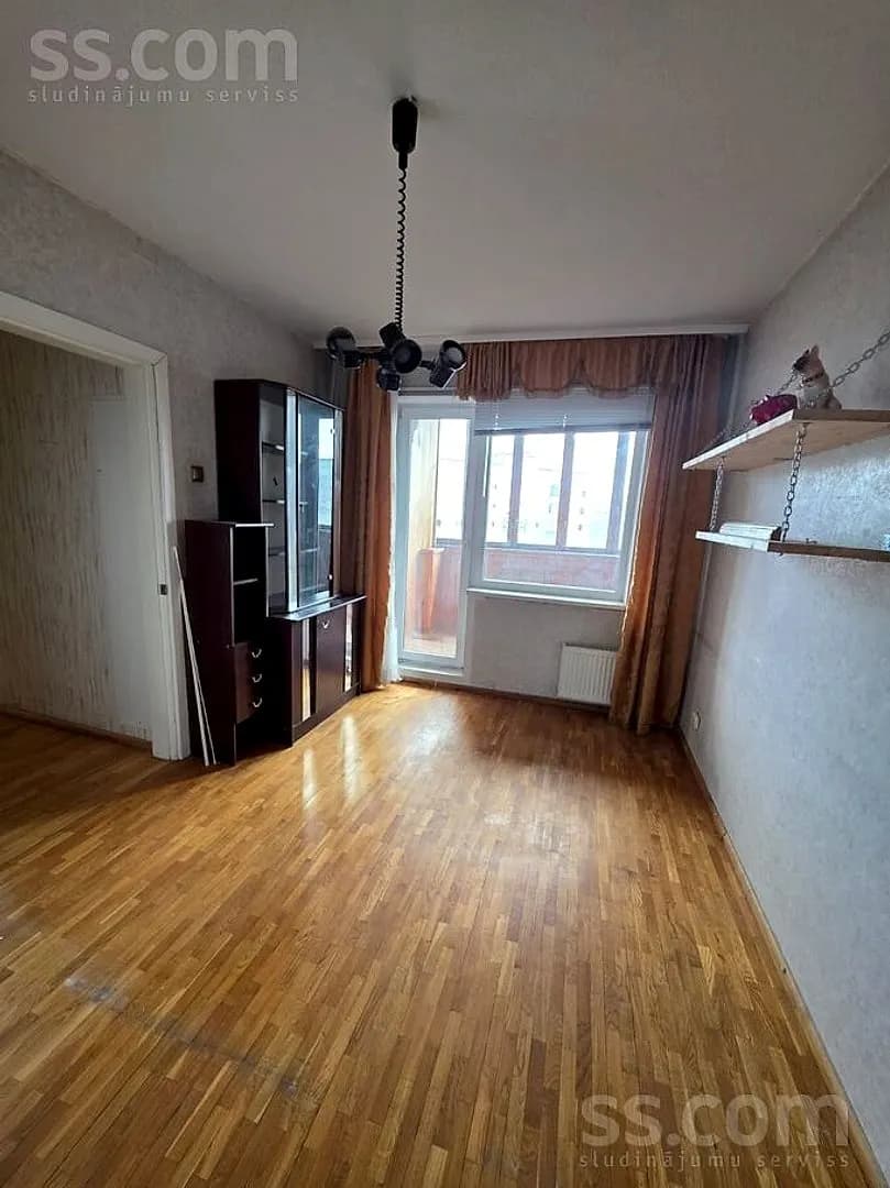 4 istabu dzīvoklis — Īslīces 3 — vēl bildes