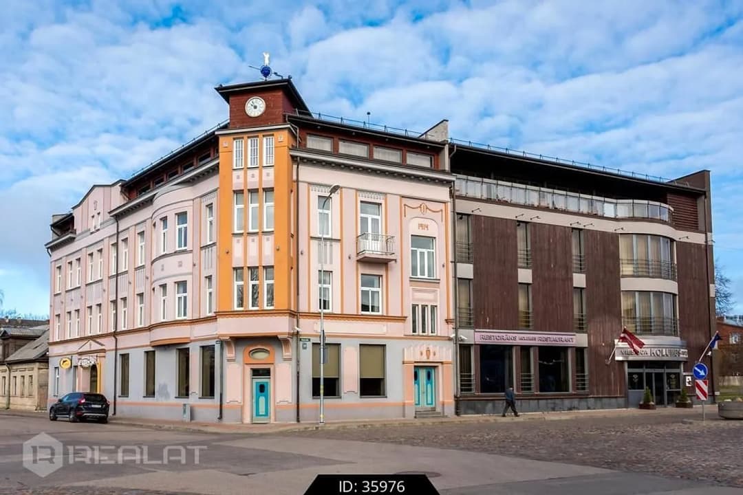30-ist. Māja, 990.00㎡ - Liepāja