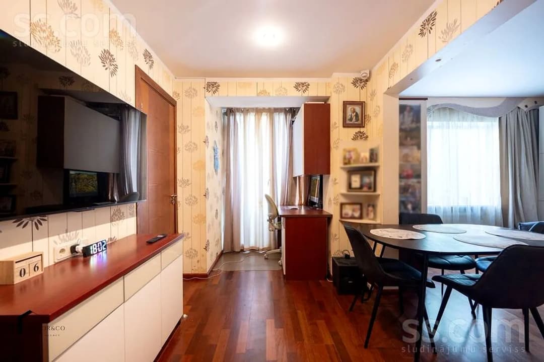 4 istabu dzīvoklis — Brantkalna 15 — vēl bildes