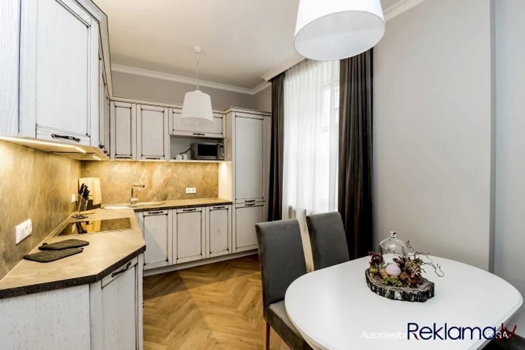 Divistabu dzīvoklis — Pērnavas iela 41, Rīga (Centrs) — vēl bildes