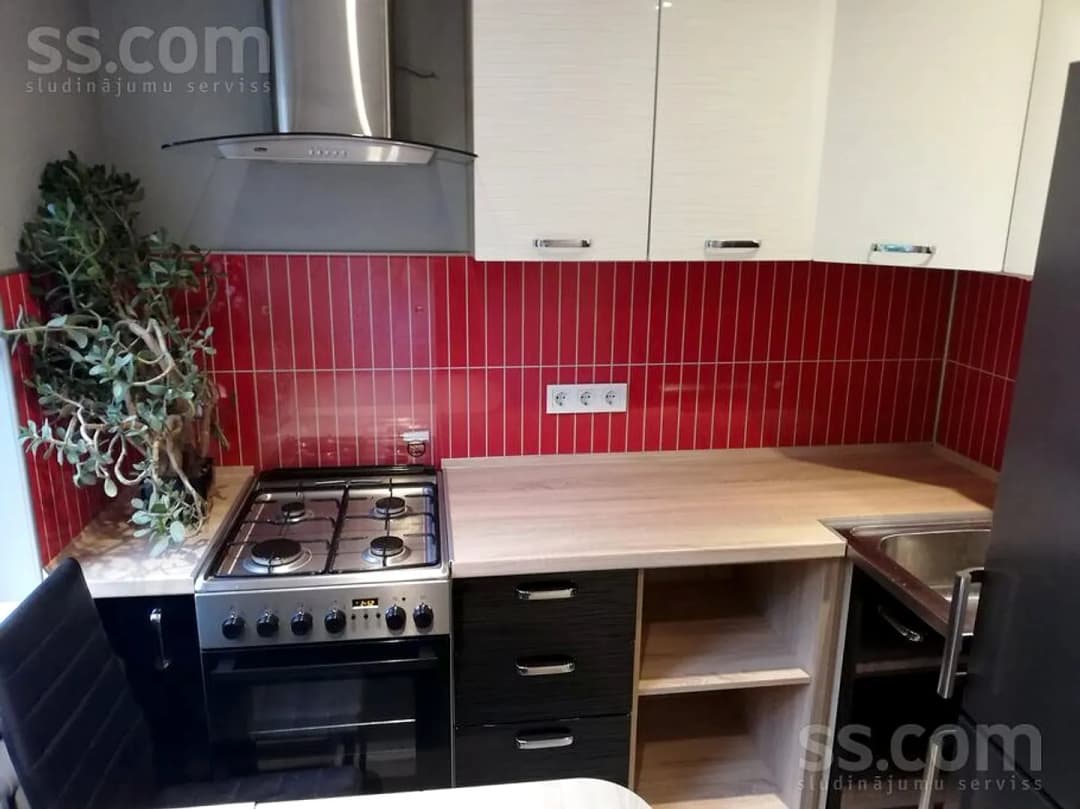 Divistabu dzīvoklis — Murjāņu 52 — vēl bildes