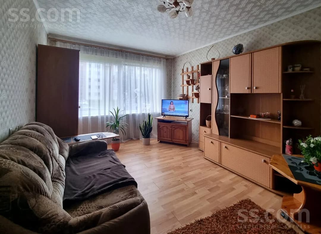 Trīsistabu dzīvoklis — Čakstes iela 25 — bilde 2