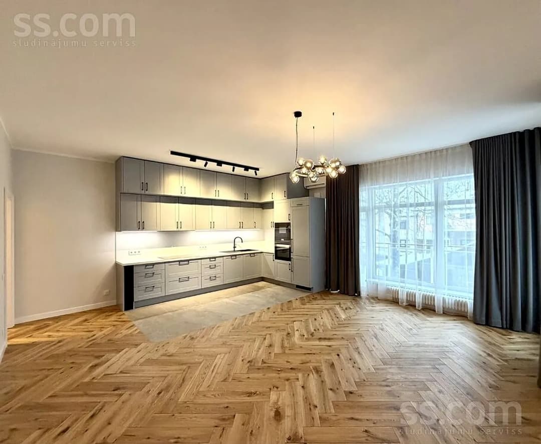 4 istabu dzīvoklis — Vārpu 9 — bilde 3