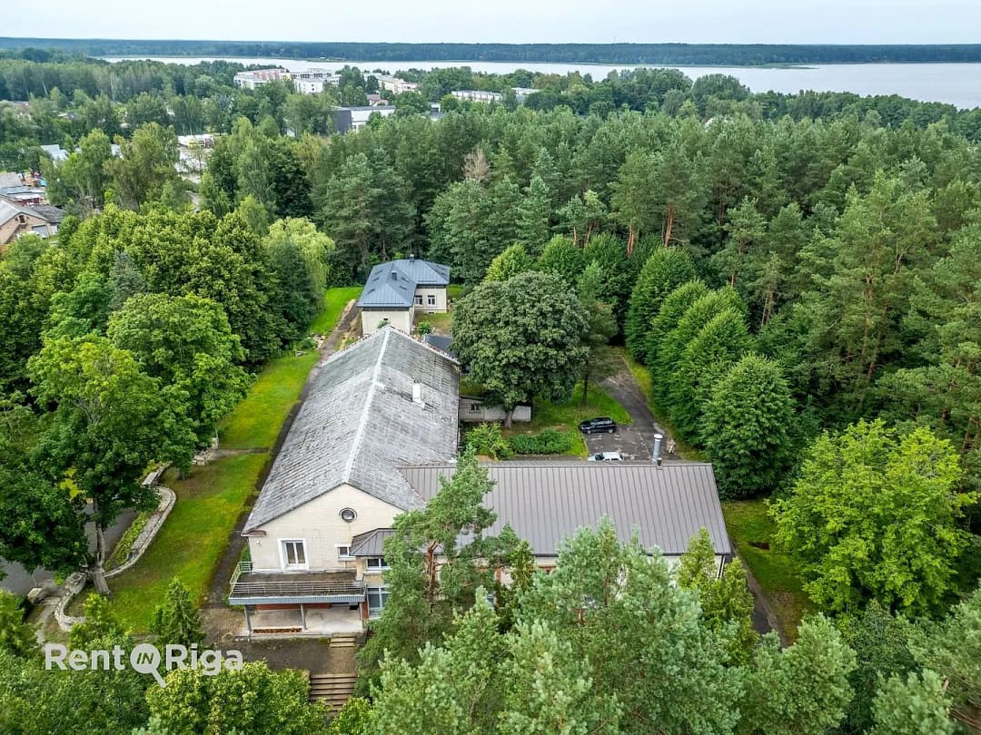 Zeme — Rīga (Jugla)