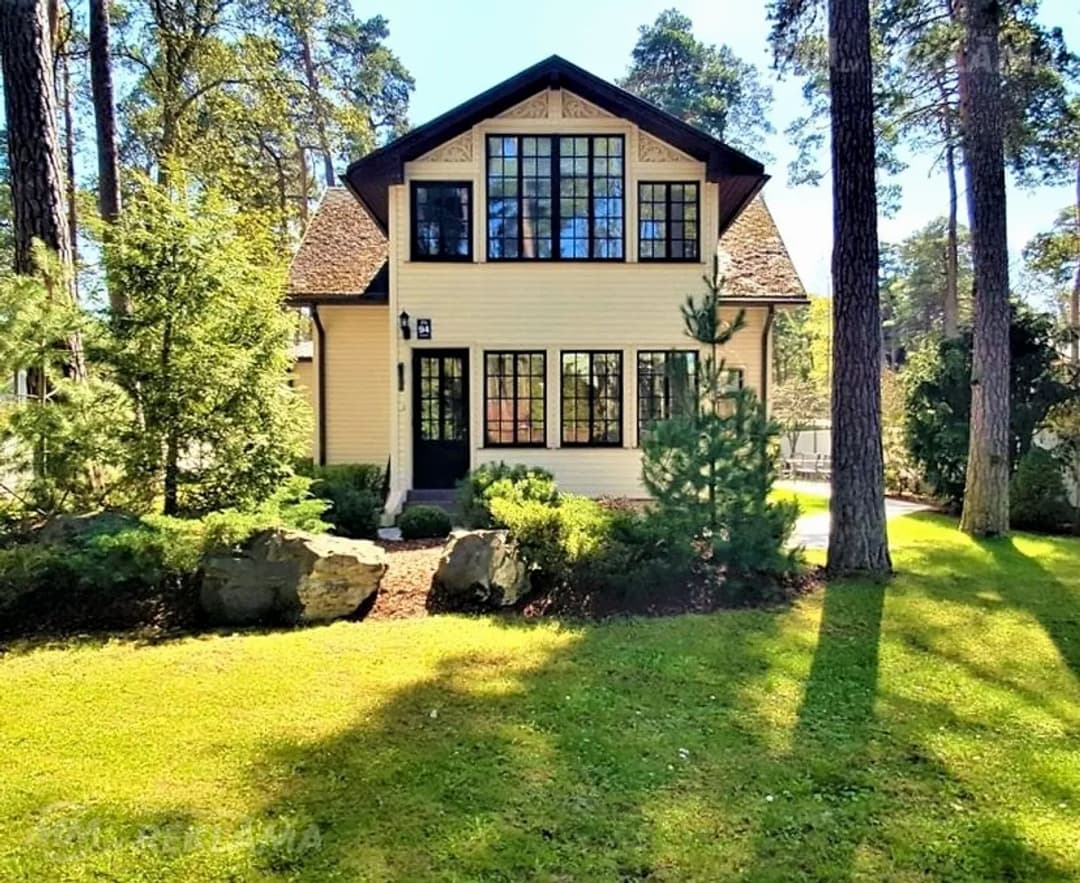 Māja Jūrmalā, Bulduros, 153 m², 2 st., 5 ist..